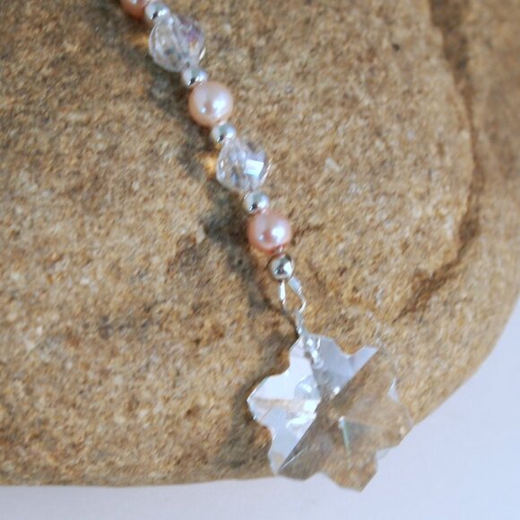 Flower Crystals Rear-View Mirror Charm Suncather - Picture 4 of 7